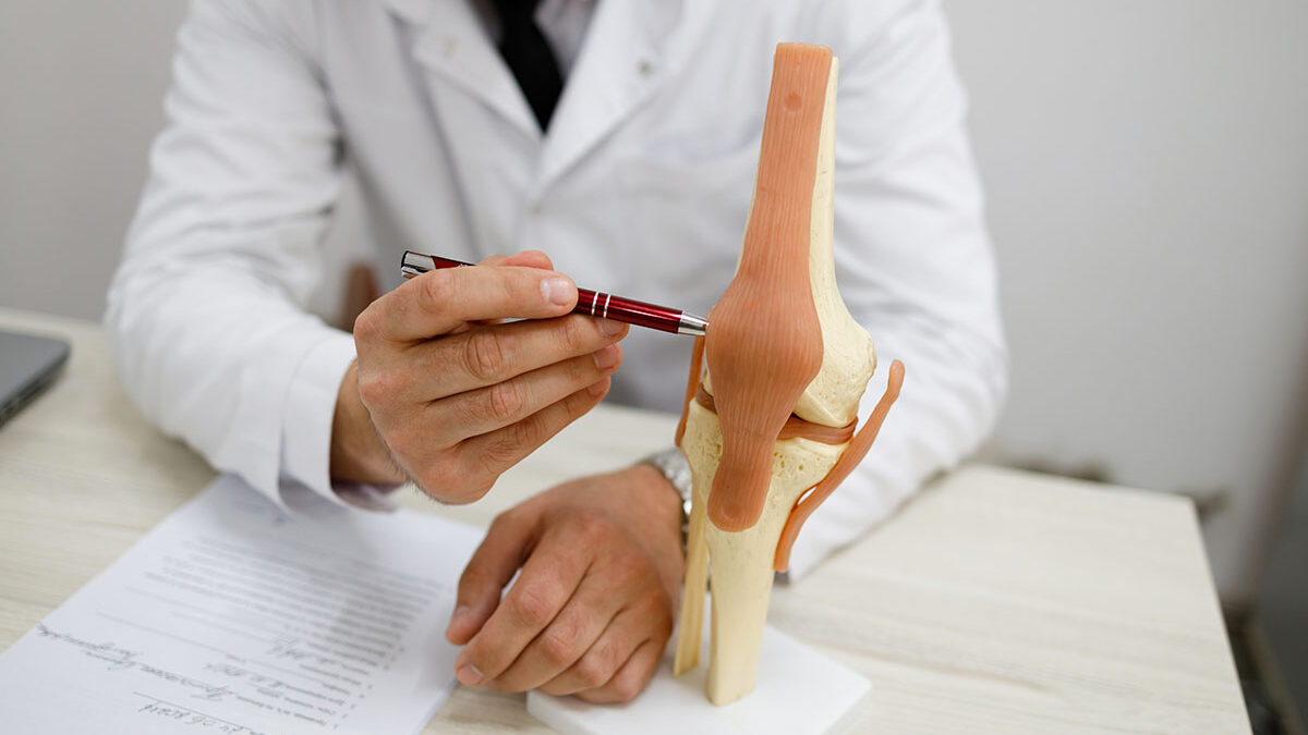 What is an Orthopedic Surgeon?