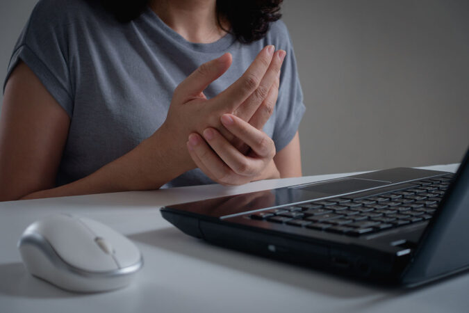 Can Carpal Tunnel Be Cured Without Surgery?