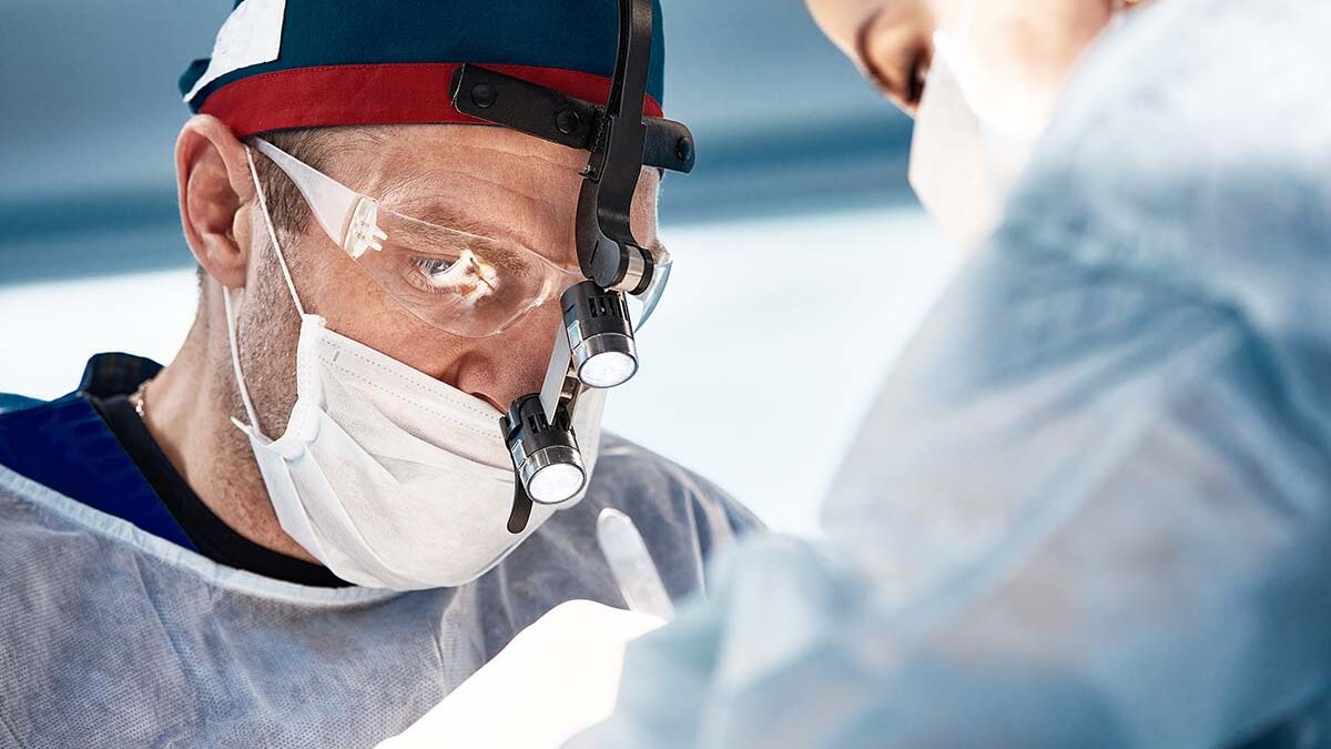 How Our Neurosurgeons Treat Intraspinal Vasculature Damage