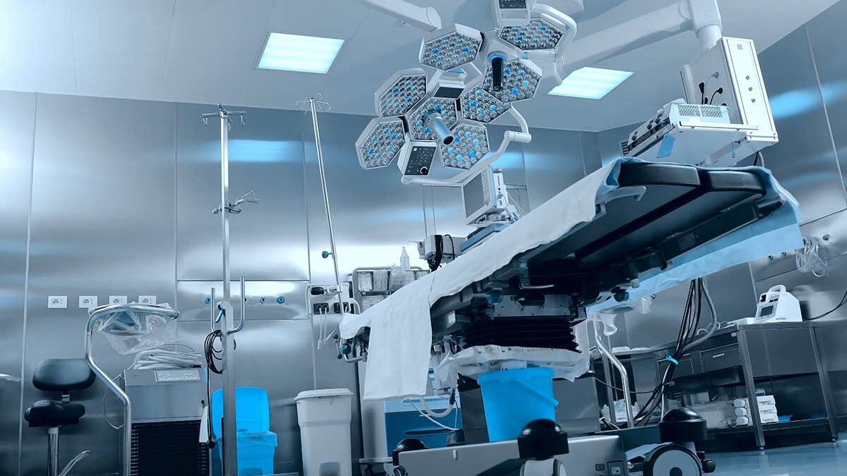 How Neurosurgeons Prepare for Minimally Invasive Spine Surgery